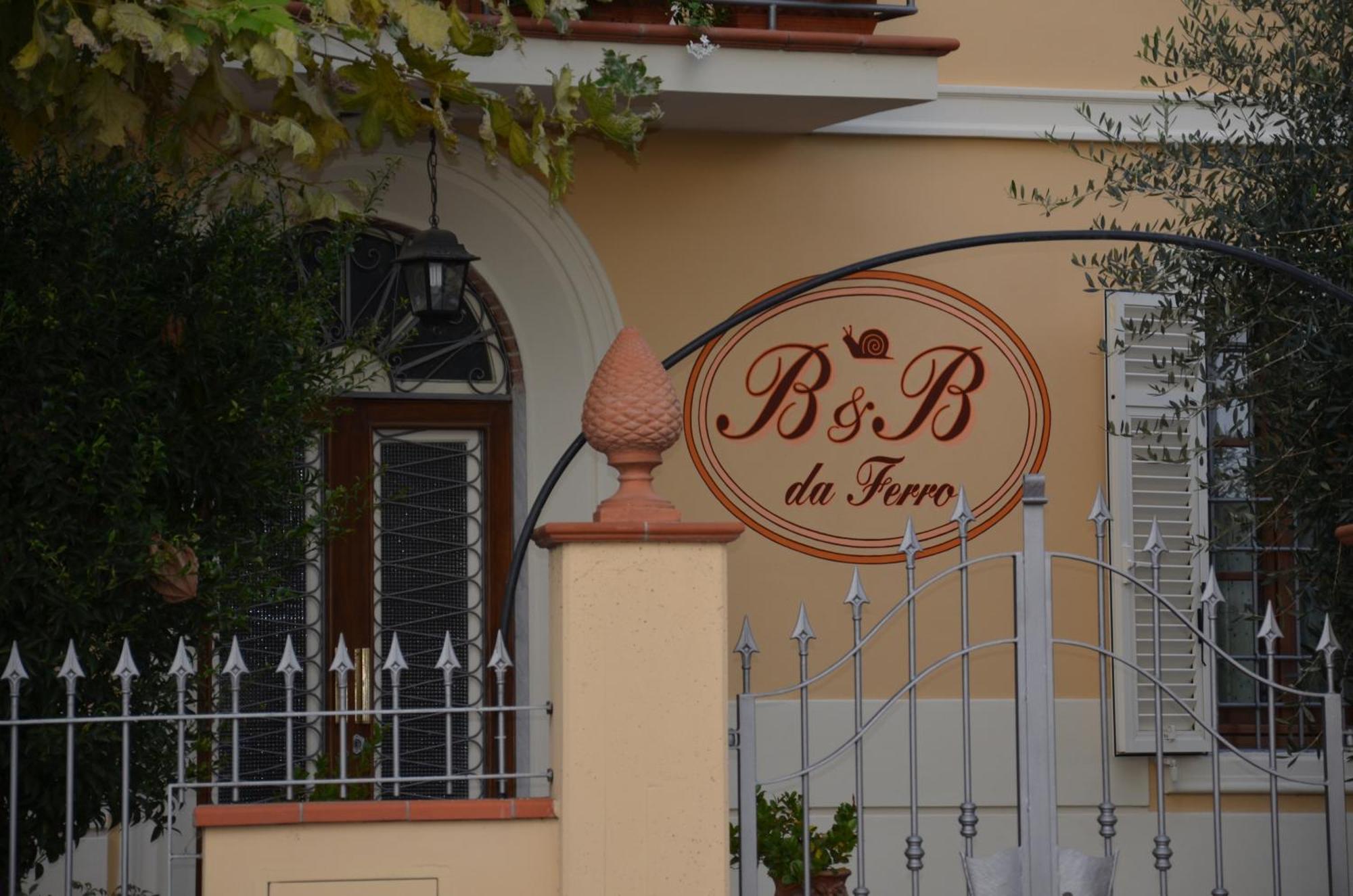 B & B Da Ferro Massarosa Exterior photo