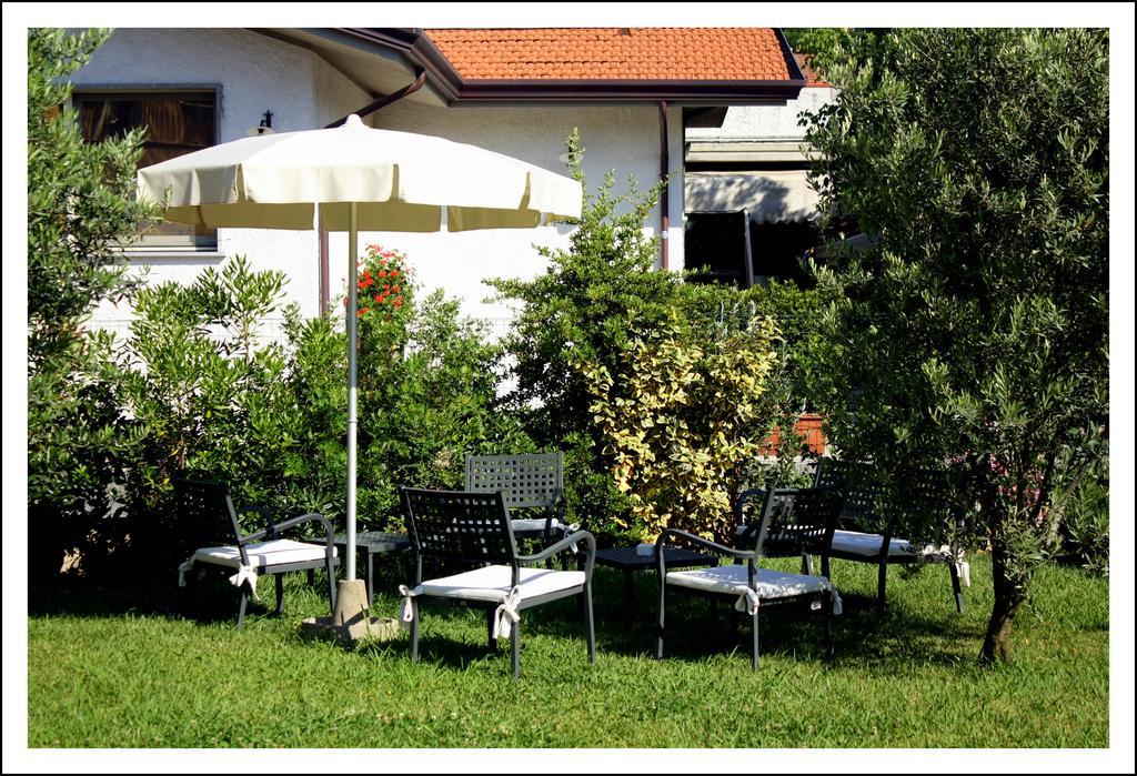 B & B Da Ferro Massarosa Exterior photo